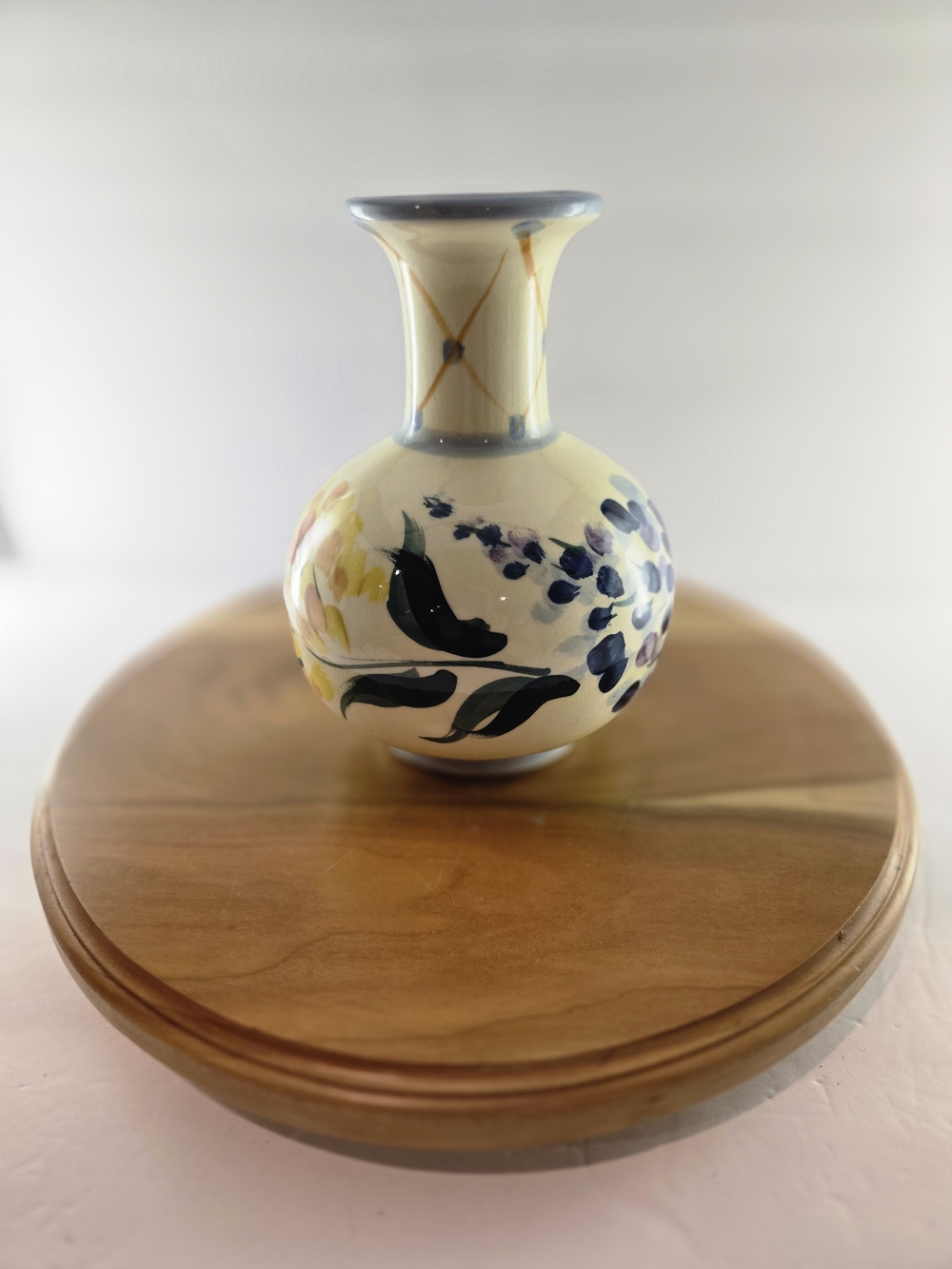 Gail Pittman Signed Hand Painted Floral Ceramic Vase 1999 6.5", Glossy Finish
